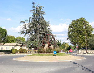 View of the Mill's Cog roundabout in Taillades.