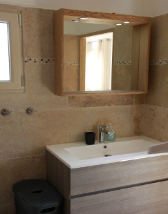 View of the ensuite bathroom.